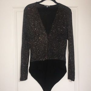 Bodysuit - GLITTER RAINBOW SPARKLE Black Vneck Bodysuit Excellent Condition